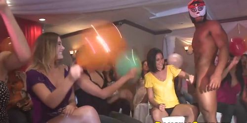 DANCING STRIPPER - Masked stripper receives blowjobs from naughty bachelorettes