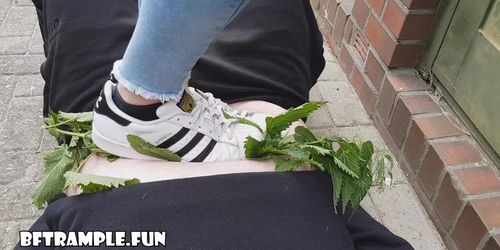 Lulu Crushing Nettles On Slaves Stomach Rough Trample Trampling