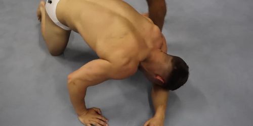 Kasee's balls are grabbed and grabbed, but NO sex -))) [UW] - Perfect Package: Kasee vs Blayne