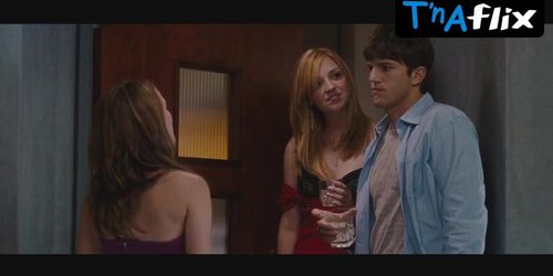 Abby Elliott Underwear Scene  in No Strings Attached