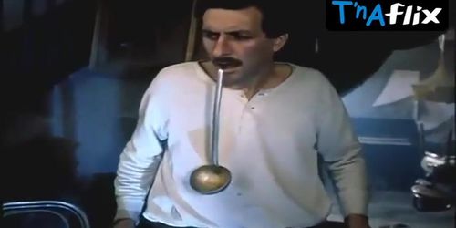 Marketa Hrubesova Breasts Scene  in Sedim Na Konari A Je Mi Dobre