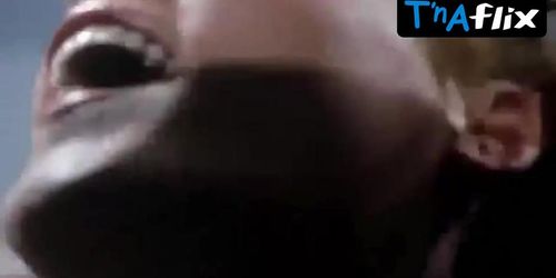 Elisabeth Volkmann Breasts Scene in Hausfrauen Report 1: Unglaublich, Aber Wahr
