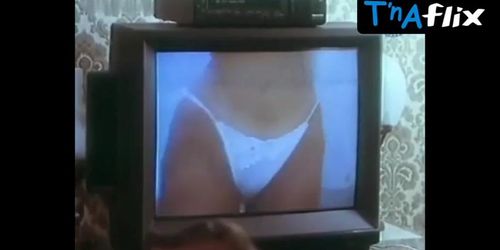 Olga Drozdova Breasts Scene  in Veselen'Kaya Poyezdka