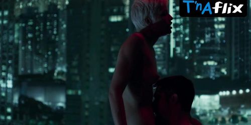 Agatha Moreira Sexy Scene  in Verdades Secretas