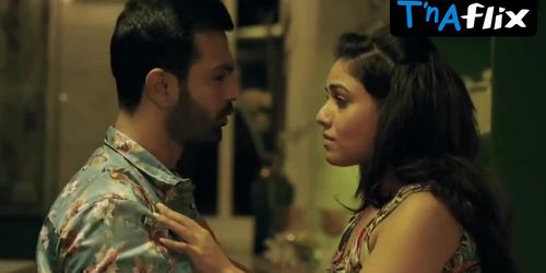 Naina Chhabra Butt,  Breasts Scene  in The Bull Of Dalal Street
