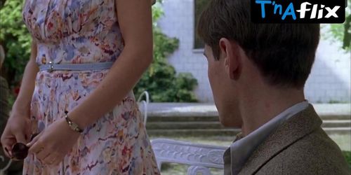 Barbara Cabrita Breasts,  Underwear Scene  in Le Temps Du Silence