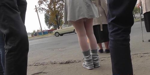 Spectacular upskirt on a cold day