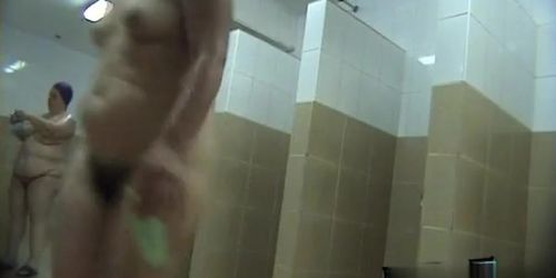 Hidden cameras in public pool showers 815