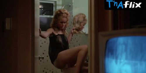 Karen Black Sexy Scene  in Five Easy Pieces