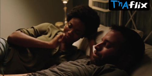 Sasheer Zamata Sexy Scene  in The Outdoorsman