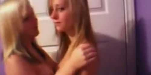 Two hot teens on webcam get topless and kiss Porn Videos