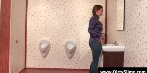 Whore suck a huge dick on toilet gloryhole