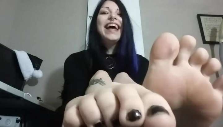 Sexy Women Feet Pov - Goth Goddess sexy huge feet - Tnaflix.com